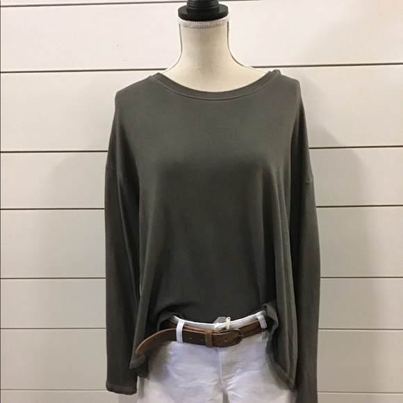 Olive V-Neck Boxy Sweater - Picture 1 of 4